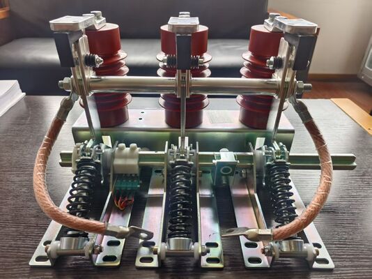 11kv 1250A Indoor Earthing Switch with 150mm Poles And Insulation Plate